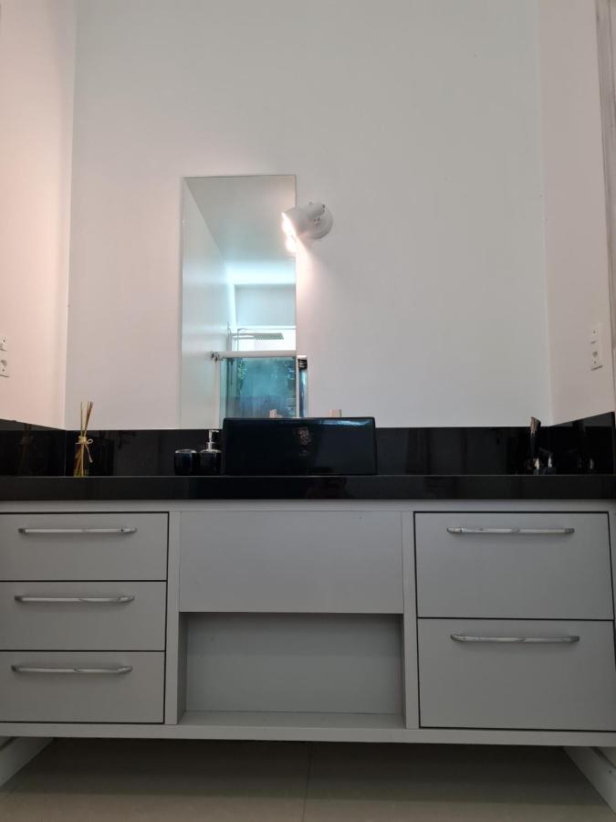 Lux House - Natureza - Piscina - Alto Padrao. นอวาเตรนโต ภายนอก รูปภาพ